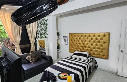 La Candelaria House | Top-Rated Casa Hotel La Oculta: Breakfast & Kitchen Access