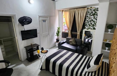 La Candelaria House | Top-Rated Casa Hotel La Oculta: Breakfast & Kitchen Access