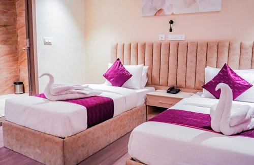 Financial District Hotel | Welcoming Casa Hotels and Suites in Gachibowli