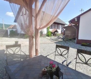 Carta House | Family-Friendly Casa Huber - Guest Rated 9.8/10