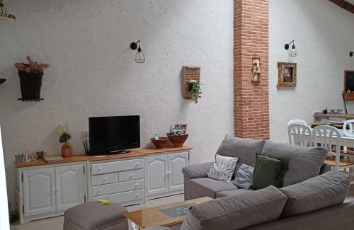 Sardon de los Frailes House | Casa Huidobro Valle