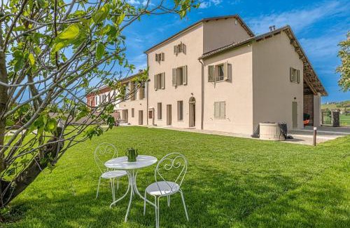 Moncalvo Apartment | Relax at Casa I Gessi with Ocean View and Pool Access