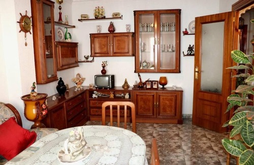 La Zubia House | Casa Ideal Para Tener una Estancia Agradable con Amigos o Familiares!