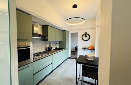 Albaro Apartment | Casa IdeAle, apartment 300 meters from the sea.