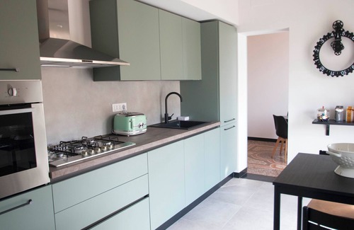 Albaro Apartment | Casa IdeAle, apartment 300 meters from the sea.