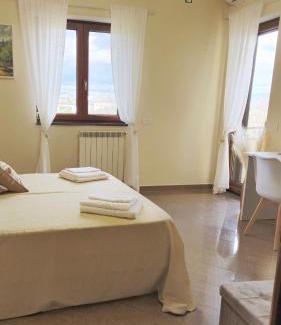 Pompei Apartment | Delightful Casa il Frutteto Pompei - 4-Star Family Retreat