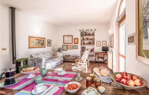 Varese Ligure House | Experience Casa Il Gumo: 4-Star, Pet & Child Friendly Stay