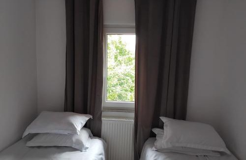 Viseu de Sus House | Inviting Casa Ile: Family-Friendly with Full Kitchen Amenities
