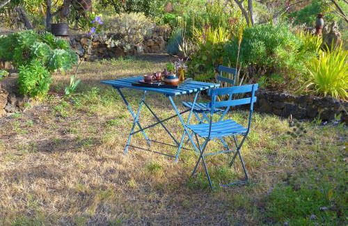 El Pinar de El Hierro Apartment | Discover Casa Imeldo y Eloisa: Pet-Friendly with Ocean Views
