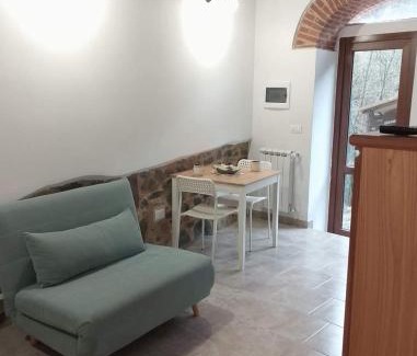 Pietrabuona Apartment | Inviting Casa in Bocca al Fiume - Guest Rated 9.1/10