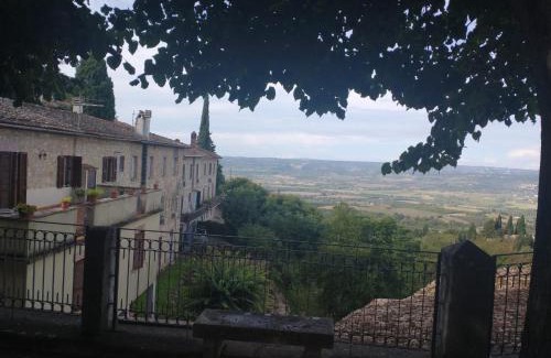 Tenaglie Apartment | Pet and Child Friendly Retreat at Casa in Collina