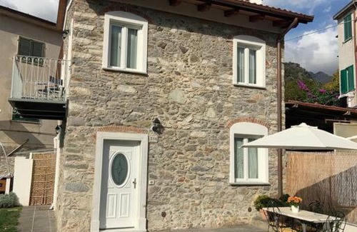 Pietrasanta Apartment | Experience Casa in Pietra: Family-Friendly Retreat Near Town