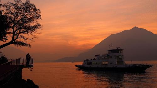 Fiumelatte House | Experience CASA IN RIVA AL LAGO with Oceanfront Views