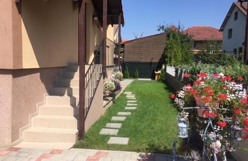 Cimpia Turzii Villa | Tranquil Casa in Campia Turzii with Kitchen Access