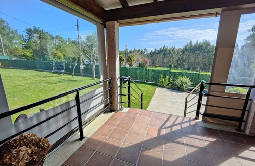 Bergondo House | Cozy Casa Independiente in Bergondo with Ocean View