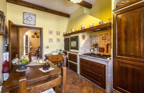 Castelnuovo di Farfa House | Relaxing Casa Indipendente with Private Pool & Family Amenities