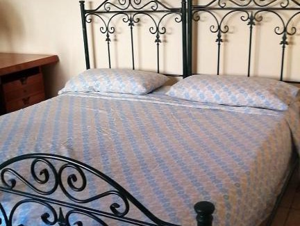 Castro Marina House | Relax at Casa Indipendente Castro - Family-Friendly Retreat