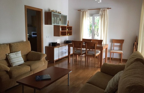 Coves Noves Ski Chalet | Relaxing Family Retreat with Private Pool & Spa Amenities