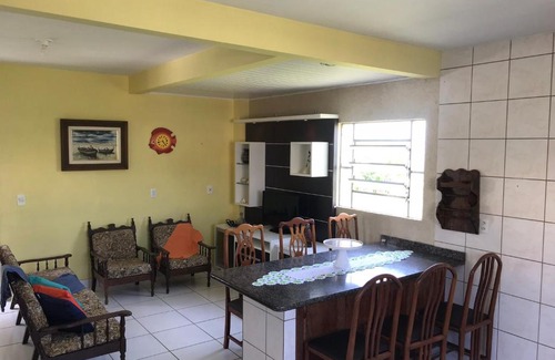 Ponta do Papagaio House | Family-Friendly Casa Inteira with Ocean Views for 8 Guests