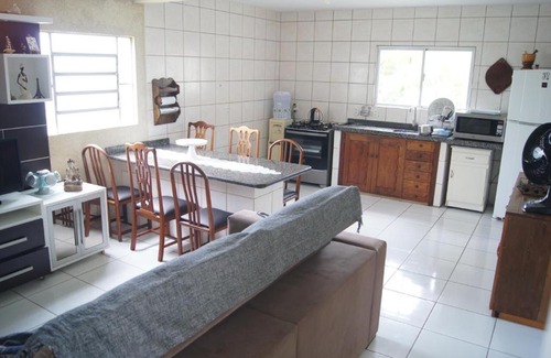 Ponta do Papagaio House | Family-Friendly Casa Inteira with Ocean Views for 8 Guests