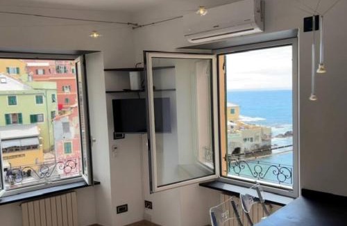 Boccadasse Apartment | Oceanfront Retreat at Casa Iole in Boccadasse, Genova
