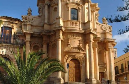 Noto House | Casa Irene: Oceanfront Oasis with Pool & 9.8 Guest Rating