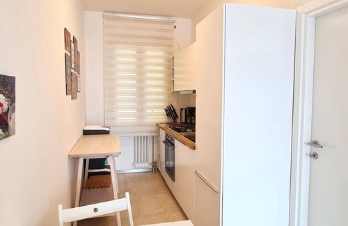 Campi Apartment | Scenic Lake View Apartment at Casa Irene le Balze
