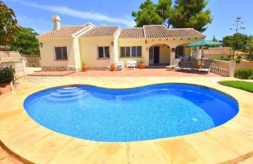 Balcon del Mar House | Casa Isabella: Premium 4-Star Retreat with Pool & Pet Friendly