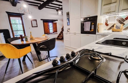 San Leo Bastia Ski Chalet | Casa Isabella - Villa with pool and sauna
