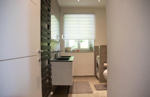 San Bartolomeo Apartment | Welcoming Casa Isola Superiore - Top-Rated Family Retreat