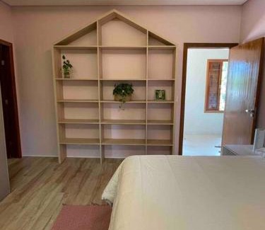 Alto Paraiso de Goias House | Relax at Casa Jacarandá: Family-Friendly with Pool Access
