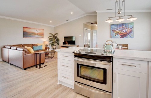 Sugarloaf Shores House | Discover Casa Jamaica: Poolside Retreat Near Key West