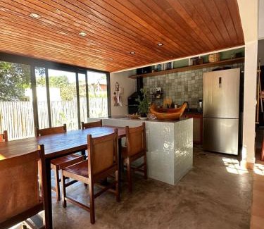 Pirenopolis House | Discover Casa Jambock: Premier Oceanfront Retreat