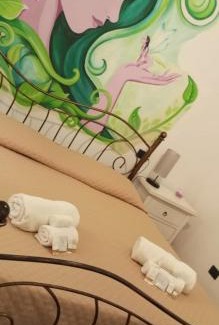 Piscinas House | Welcoming Casa Janas: Top-Rated B&B with Family Amenities