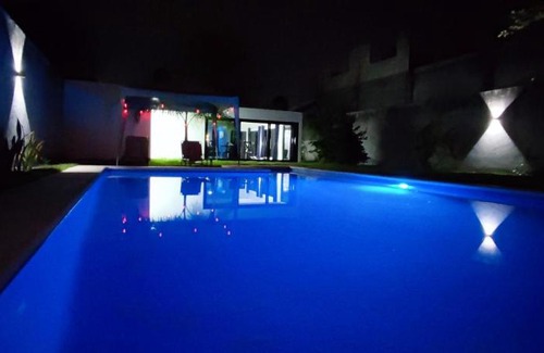 Temixco House | Discover Casa Jardín Real: 4-Star Oceanfront Retreat