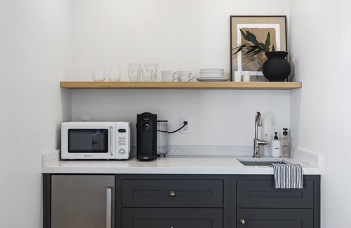 Laguna Apartment | Guest Rated: 9.8 - Casa Jardin Boutique Suite, Santa Barbara
