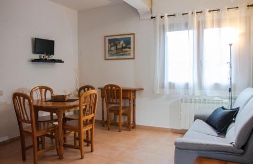 Bisaurri Apartment | Casa Javier: Pet-Friendly Retreat with Top Guest Ratings