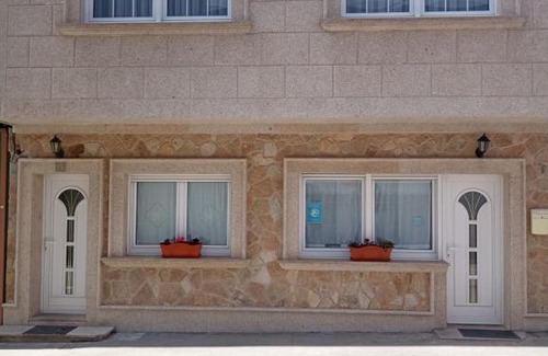 Muxia House | Welcoming Casa Jesús: Pet-Friendly Paradise with High Ratings