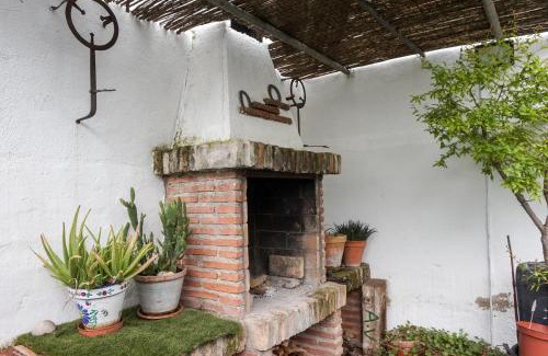 Torreblascopedro House | Exceptional Casa Jienense: Oceanfront Haven with Pool