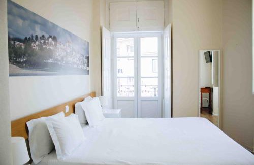 Constancia Hotel | Oceanfront Casa João Chagas Guesthouse in Constância
