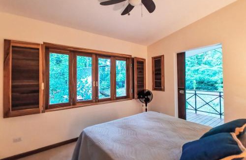 Puerto Viejo de Talamanca House | Casa Jobo en Puerto Viejo a 5 min del Mar