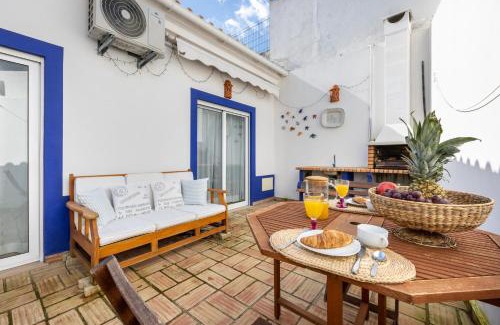 Bensafrim House | Pet-Friendly Casa Joia by Seewest: Rated 8.6/10 for Families
