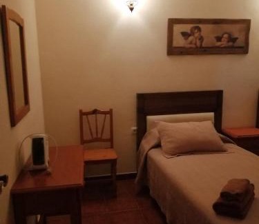 Isora House | Cozy Casa José: Family-Friendly Retreat for Memorable Stays
