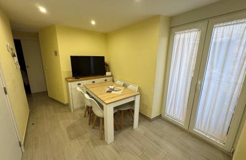 Morella Apartment | Exceptional Casa José Morella: Family-Friendly Retreat