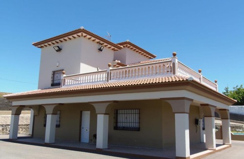 Arriate House | Discover Casa José Romero: A 4-Star Family Retreat