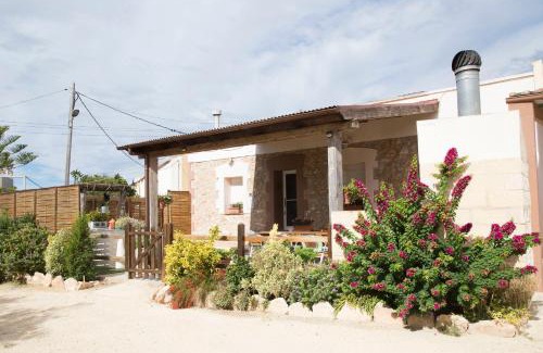 Camarles House | Discover Casa Josep: Oceanfront Retreat with Top Amenities