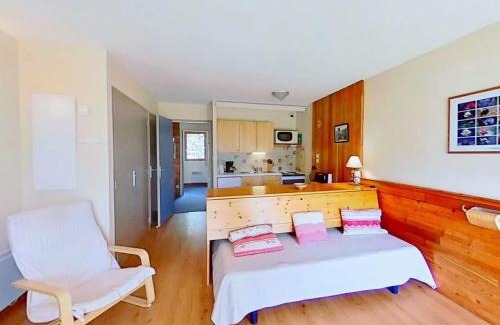 Arvieux Apartment | Family-Friendly CASA-Joubarbe with Scenic Terrace in Arvieux