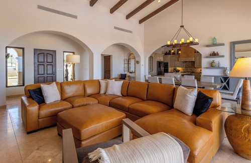 Cabo San Lucas Villa | Casa Juan Miguel: 4-Bedroom Home with Spa & Private Pool