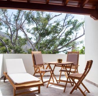 San Andres Apartment | Oceanfront Bliss at Casa Julia: 9/10 Guest Rated Retreat