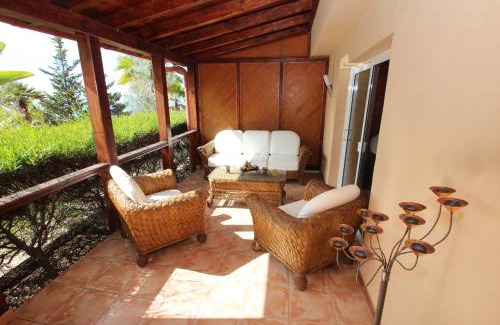 Chio House | Tranquil Retreat at Casa Julia Finca Montimar with Pool